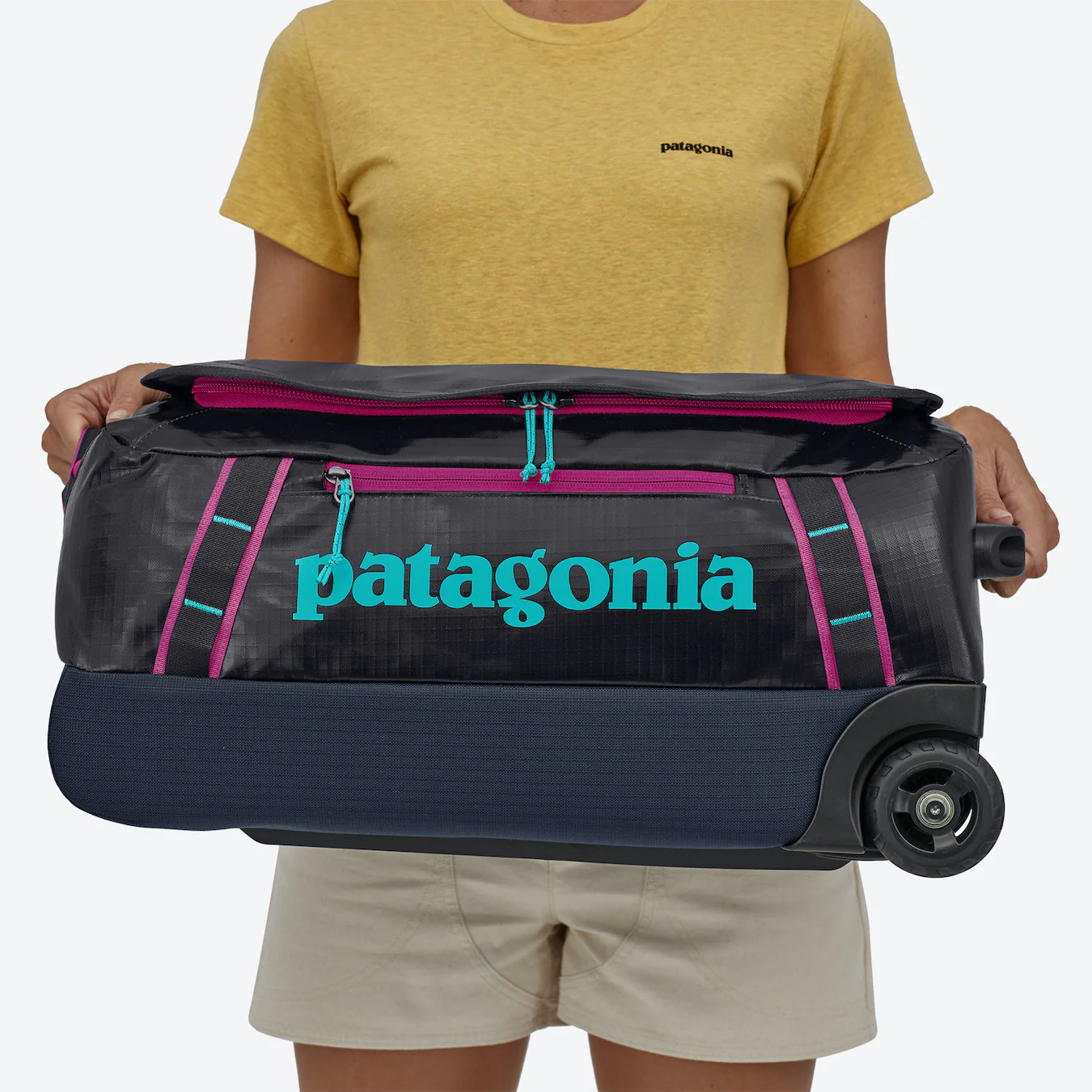 Black Hole Wheeled Duffel Bag 40L - Image 3