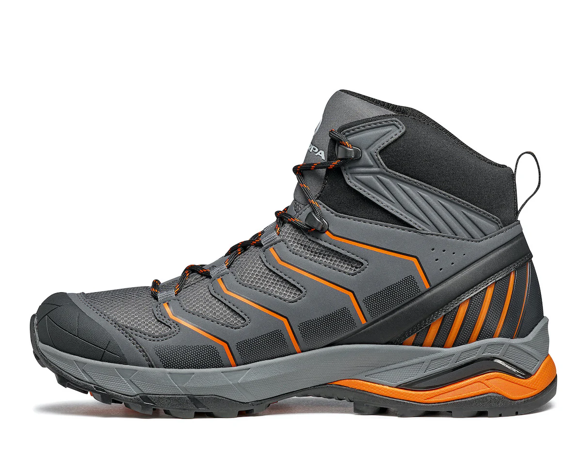 Maverick Mid GTX Boot - Men's - Image 3