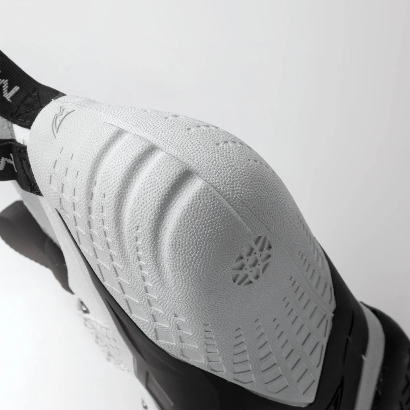 Rover Climbing Shoe - Image 4