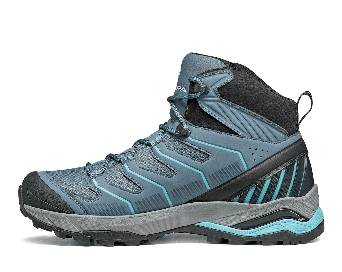 Maverick Mid GTX Boot - Women's - Image 5